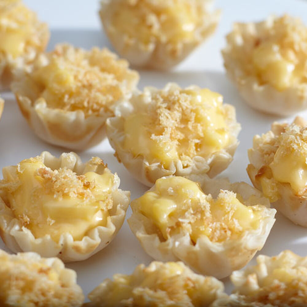 Mac and Cheese Cups (Mini Appetizer Recipe) - Fifteen Spatulas
